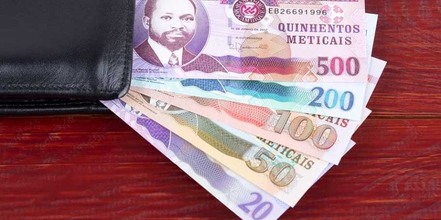 Circulação de dinheiro em Moçambique cai 12% e alivia custos do banco central